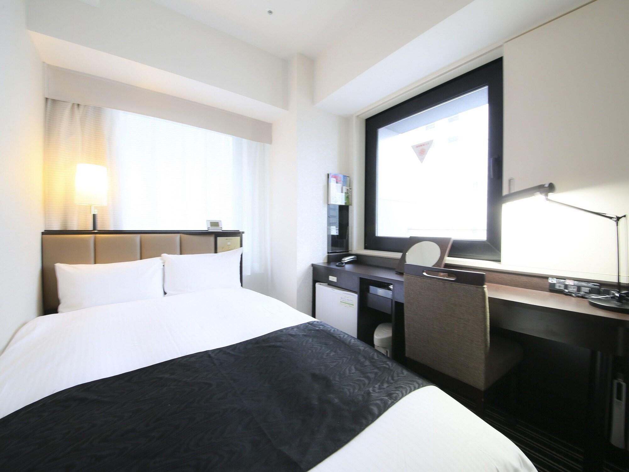Apa Hotel Higashi Shinjuku Ekimae Tokio Exterior foto